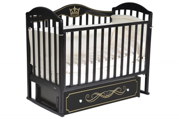 Кроватка с маятником "Silvia Elegance"